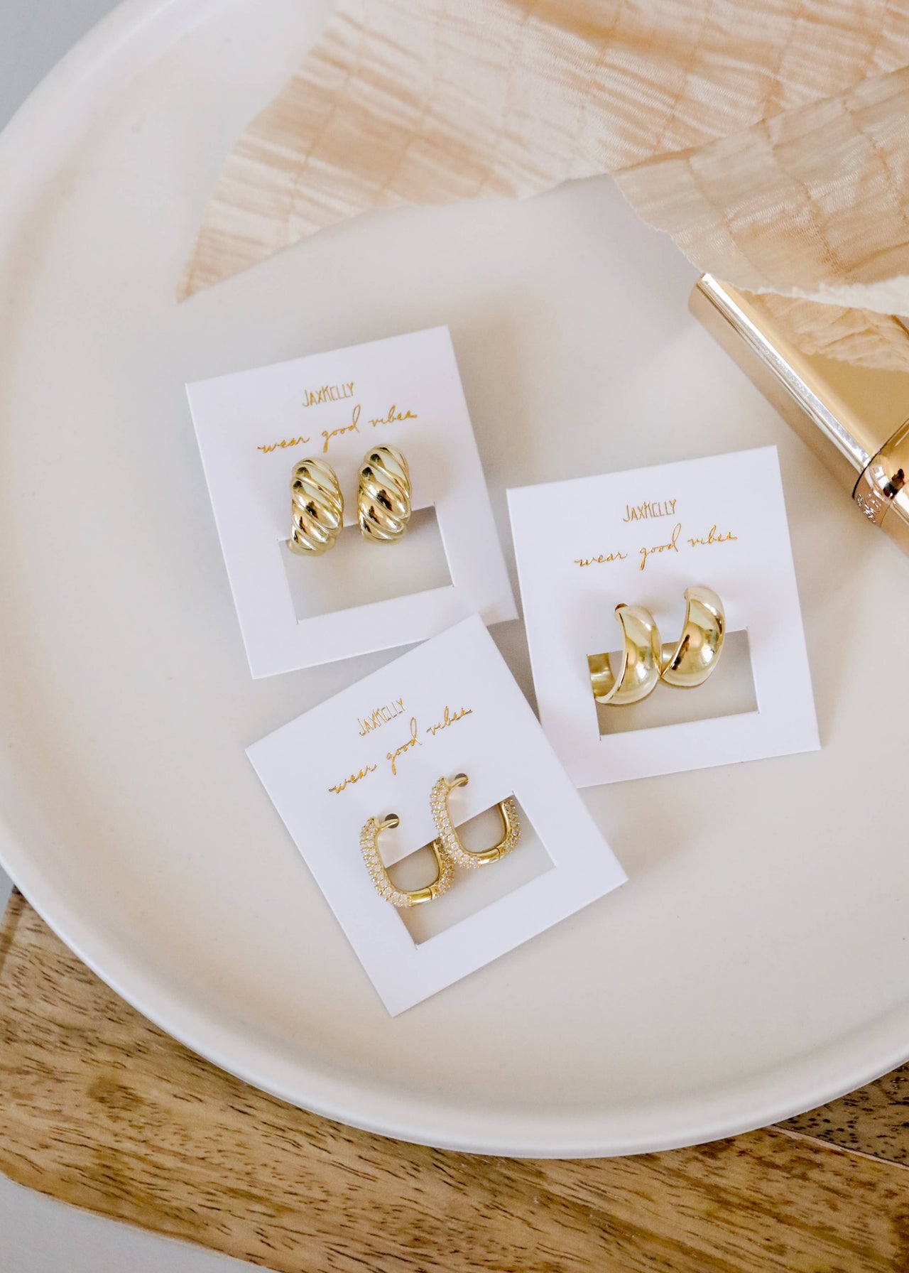 Gold Hoop - Swirl - Gold Earrings