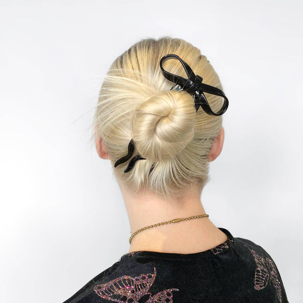 Bow Hairpin in Large Black