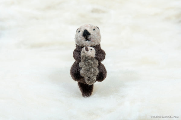 Sea Otter with Pup Ornament