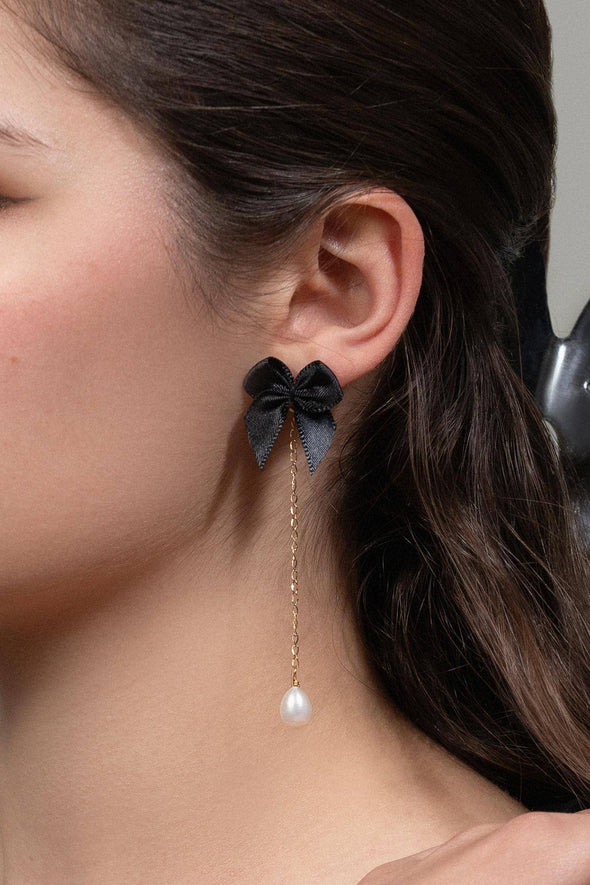 Satin Bow & Pearl Drop Earrings in Noir