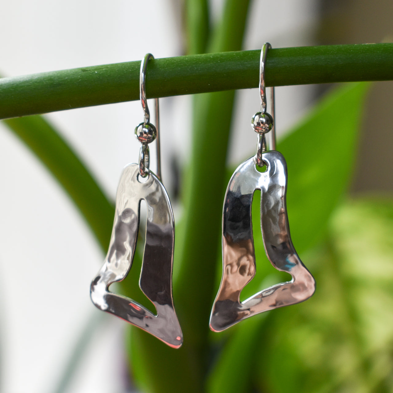 Kéet Gooshi (Killer Whale Fin) Earrings